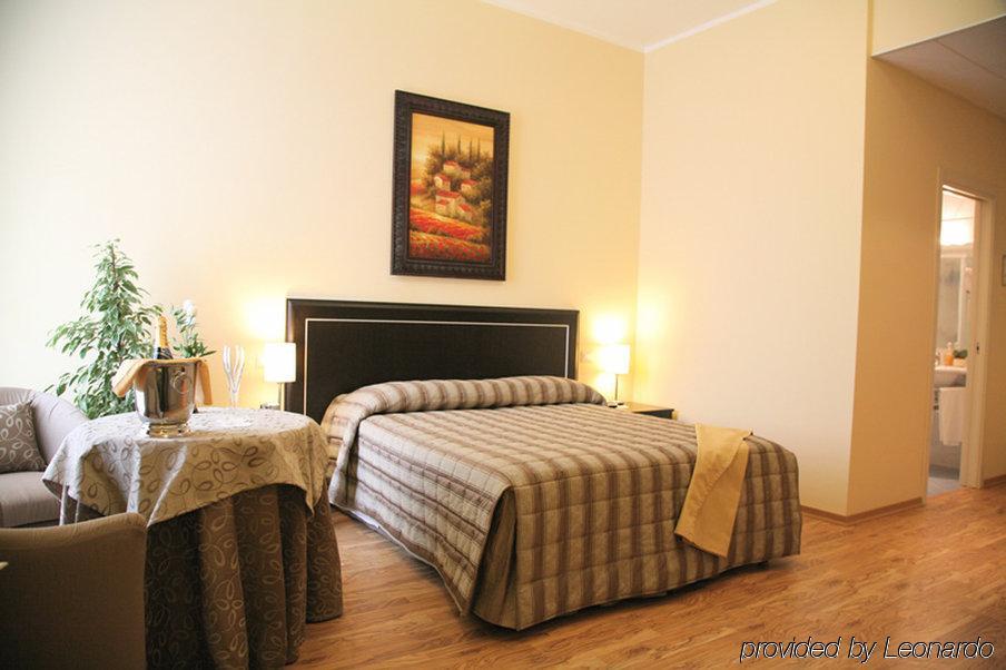 Hotel Villa Cinzia Villanova Mondovì Eksteriør bilde