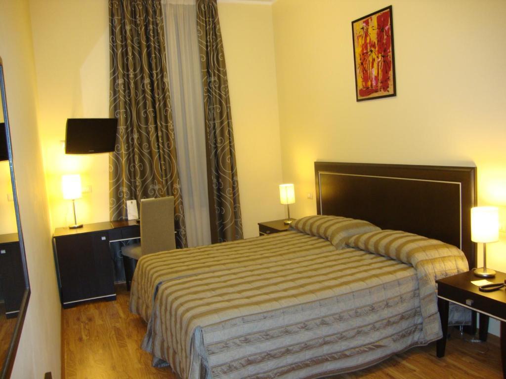 Hotel Villa Cinzia Villanova Mondovì Rom bilde