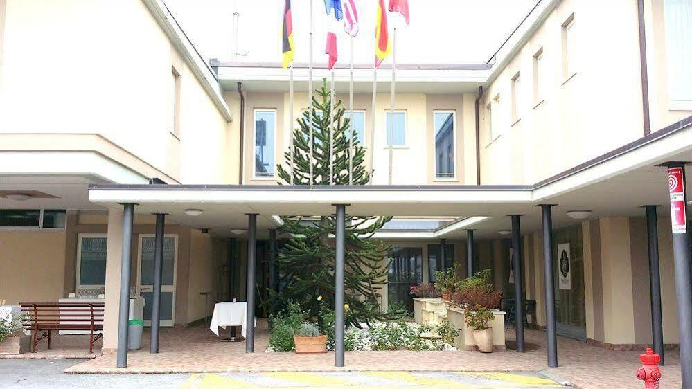Hotel Villa Cinzia Villanova Mondovì Eksteriør bilde